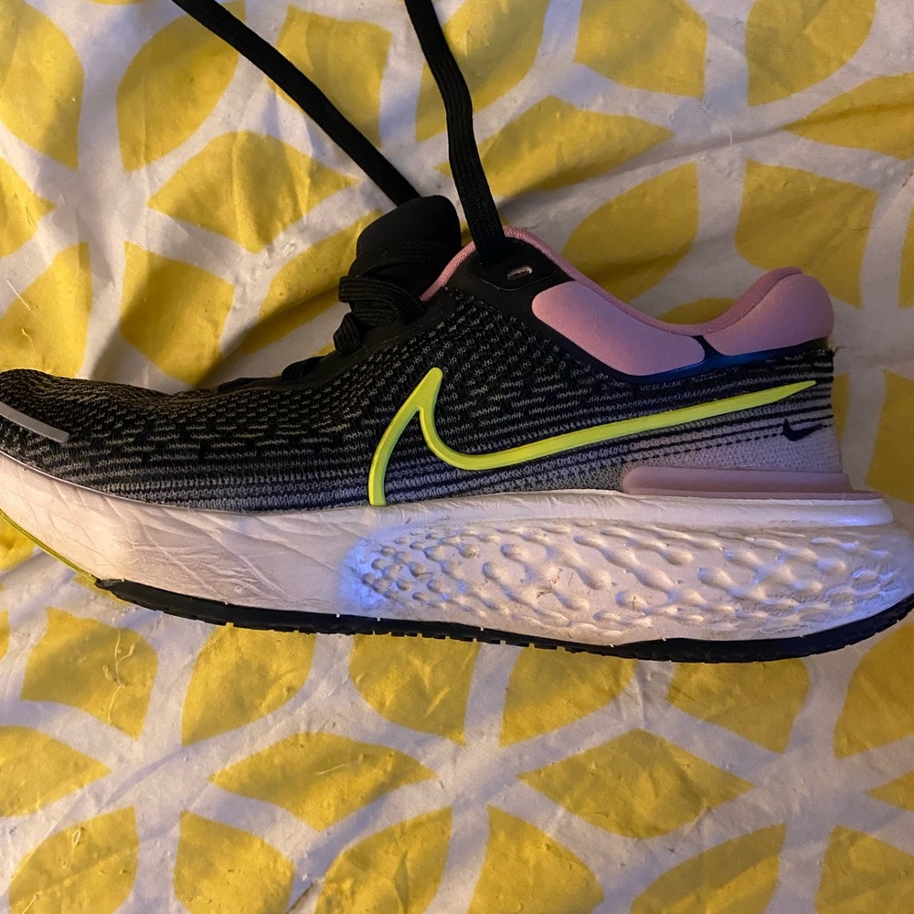 Nike Women's ZoomX Invincible Run Flyknit
